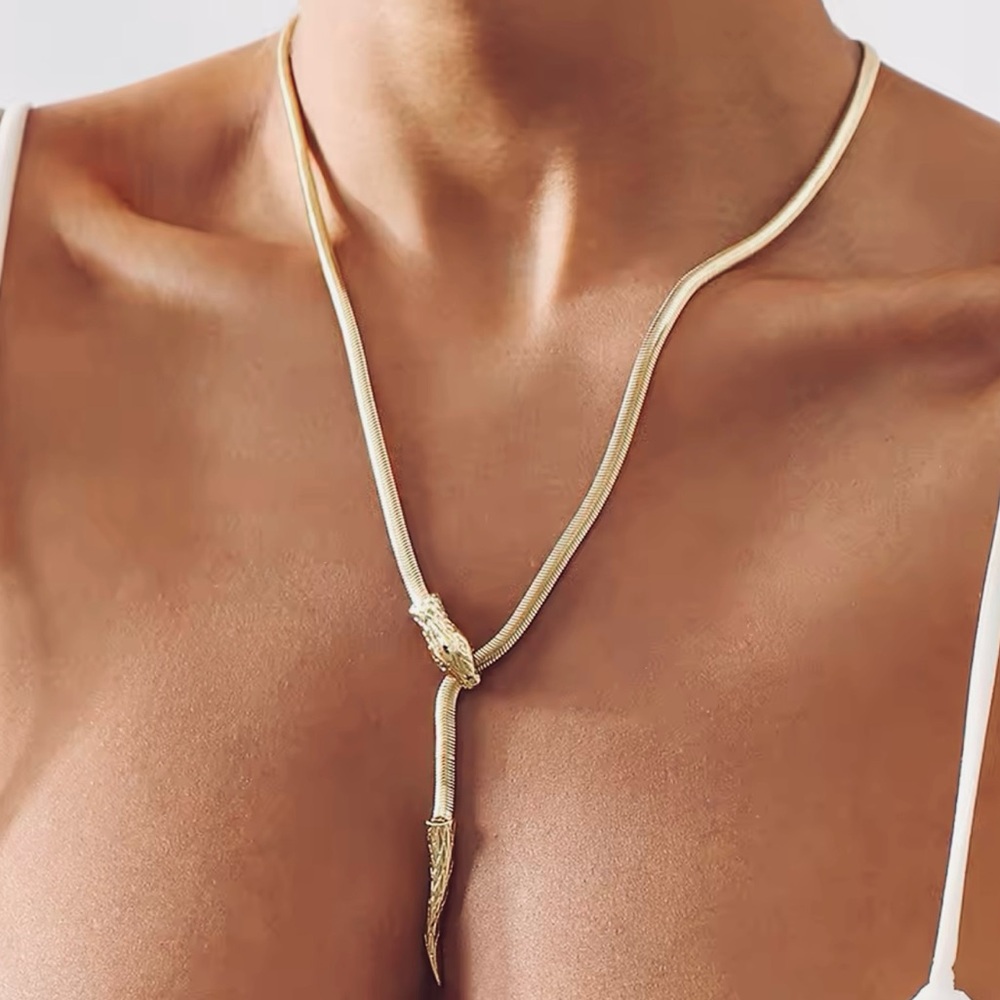✨✨Elegant Snake Lariat Necklace✨✨ - Picture 6 of 6